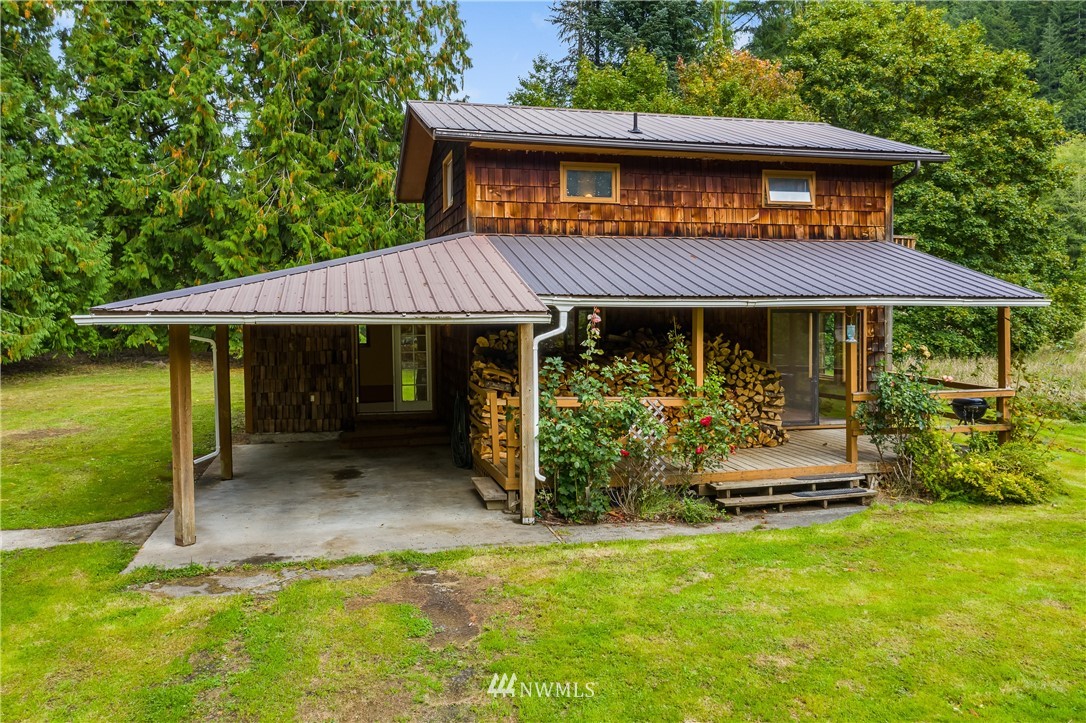 6200 North Fork Road Deming, WA 98244 - Photo 2 of 40