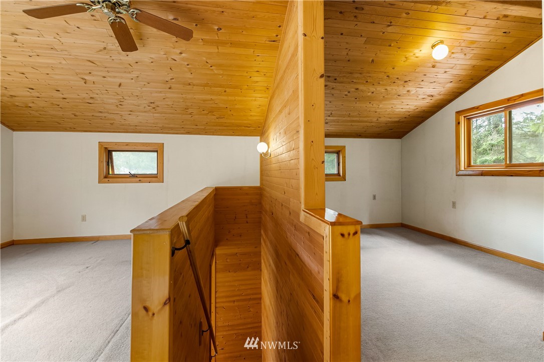 6200 North Fork Road Deming, WA 98244 - Photo 11 of 40