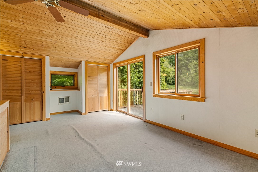 6200 North Fork Road Deming, WA 98244 - Photo 13 of 40