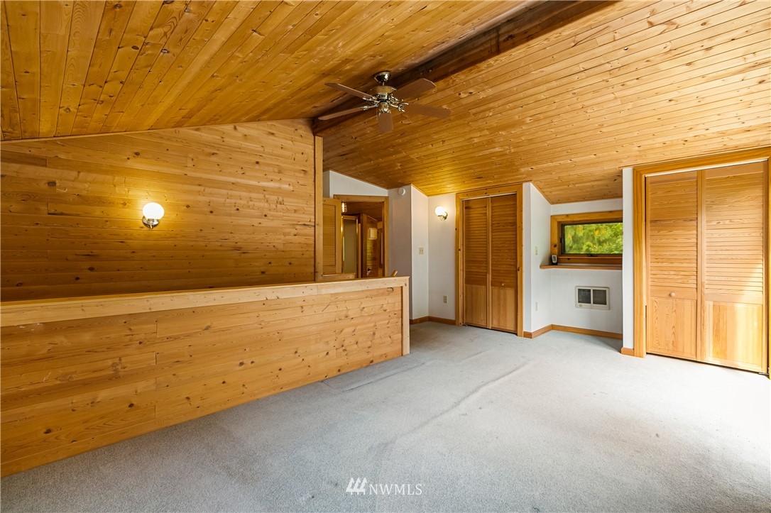 6200 North Fork Road Deming, WA 98244 - Photo 14 of 40