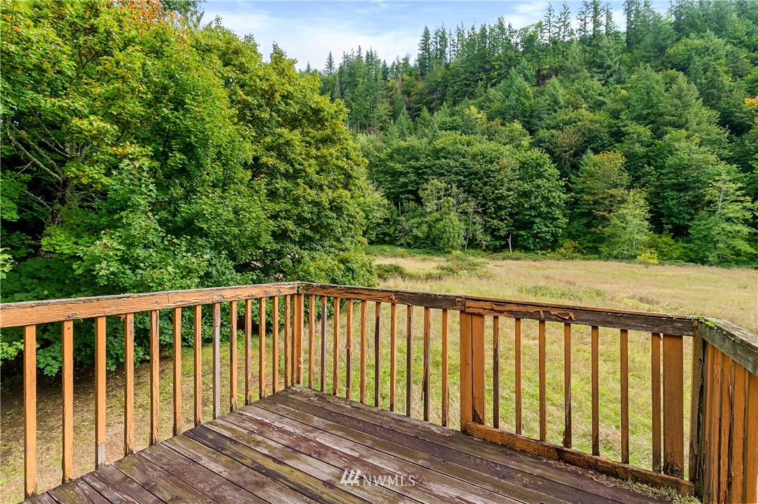 6200 North Fork Road Deming, WA 98244 - Photo 16 of 40