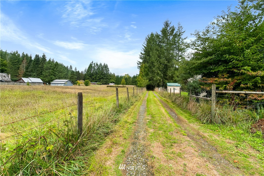 6200 North Fork Road Deming, WA 98244 - Photo 31 of 40