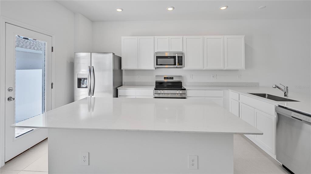 2136 Rider Rain Lane Apopka, FL 32703 - Photo 9 of 25