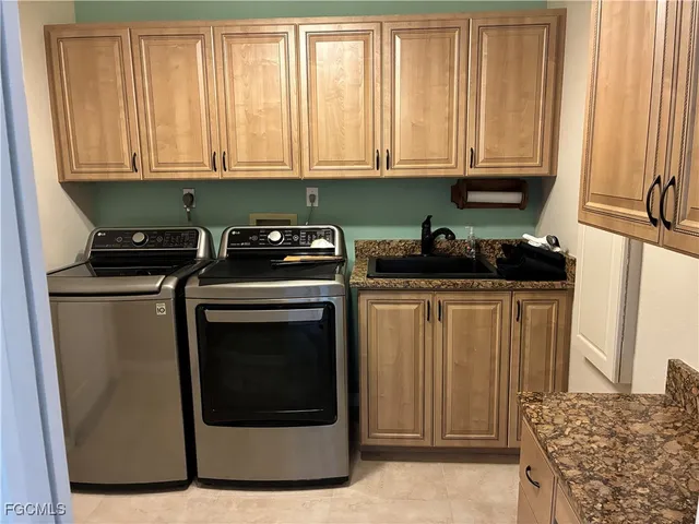 $529,000 | 11810 Pinewood Lakes Drive, Fort Myers, FL 33913