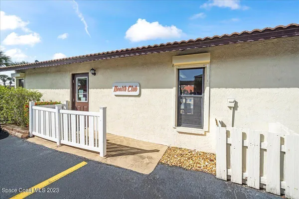 $2,600 | 3256 Sea Oats Circle, Melbourne Beach, FL 32951