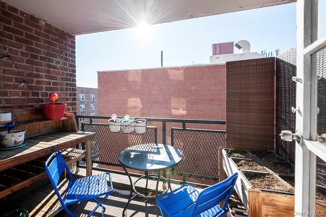 $468,000 | 35-50 85th Street, Unit 7C | Jackson Heights