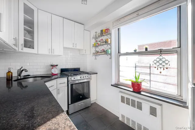$468,000 | 35-50 85th Street, Unit 7C | Jackson Heights