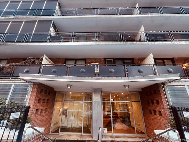 $468,000 | 35-50 85th Street, Unit 7C | Jackson Heights