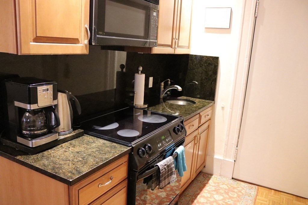 21 Beacon Street, Unit 3R Boston, MA 02108 - Photo 5 of 14