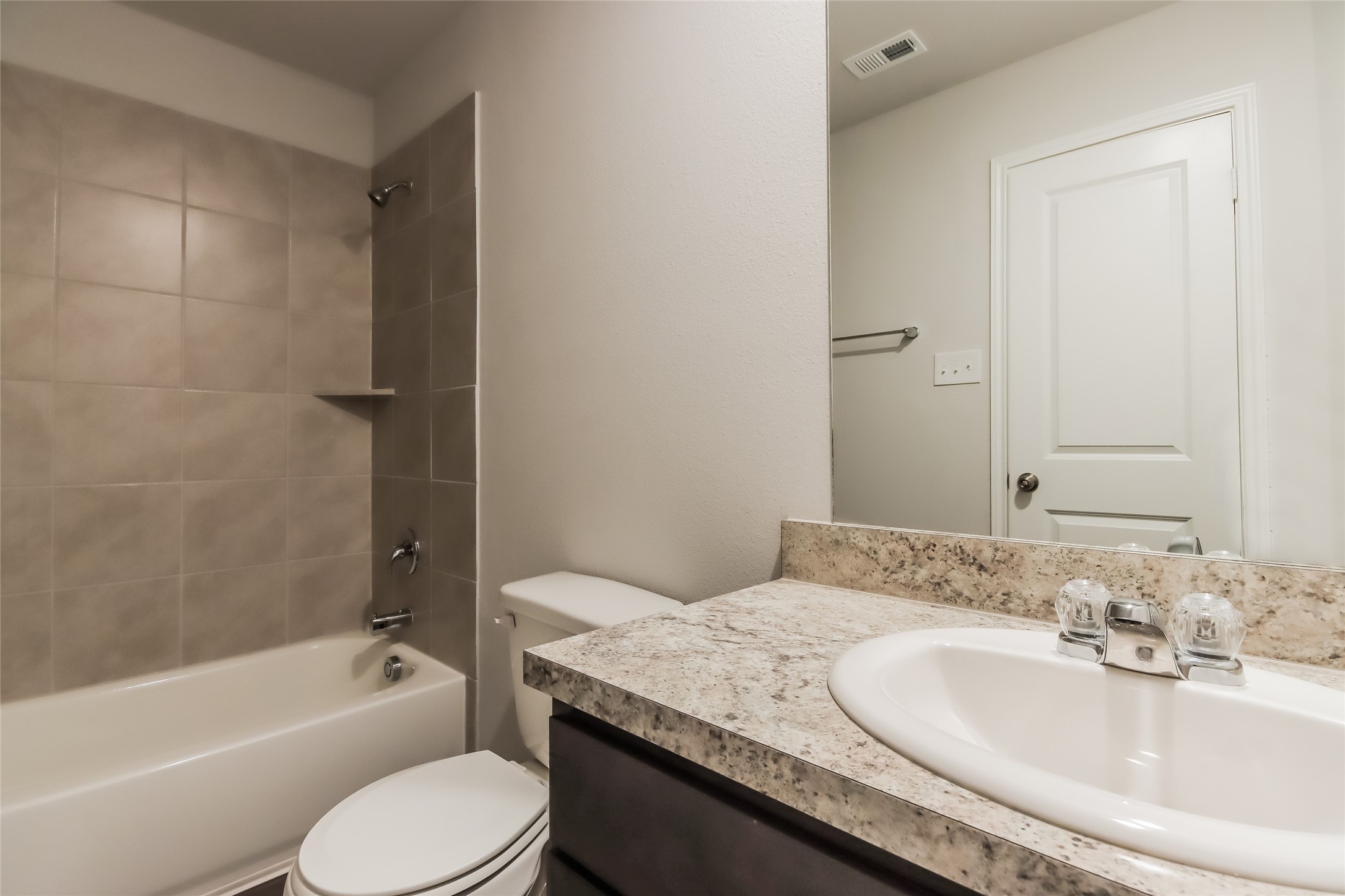 22319 Red Knot Run Splendora, TX 77372 - Photo 12 of 15 Photos may be representative of the floor plan and not the exact home. Finishes, layout, and features of the actual property for lease may vary.