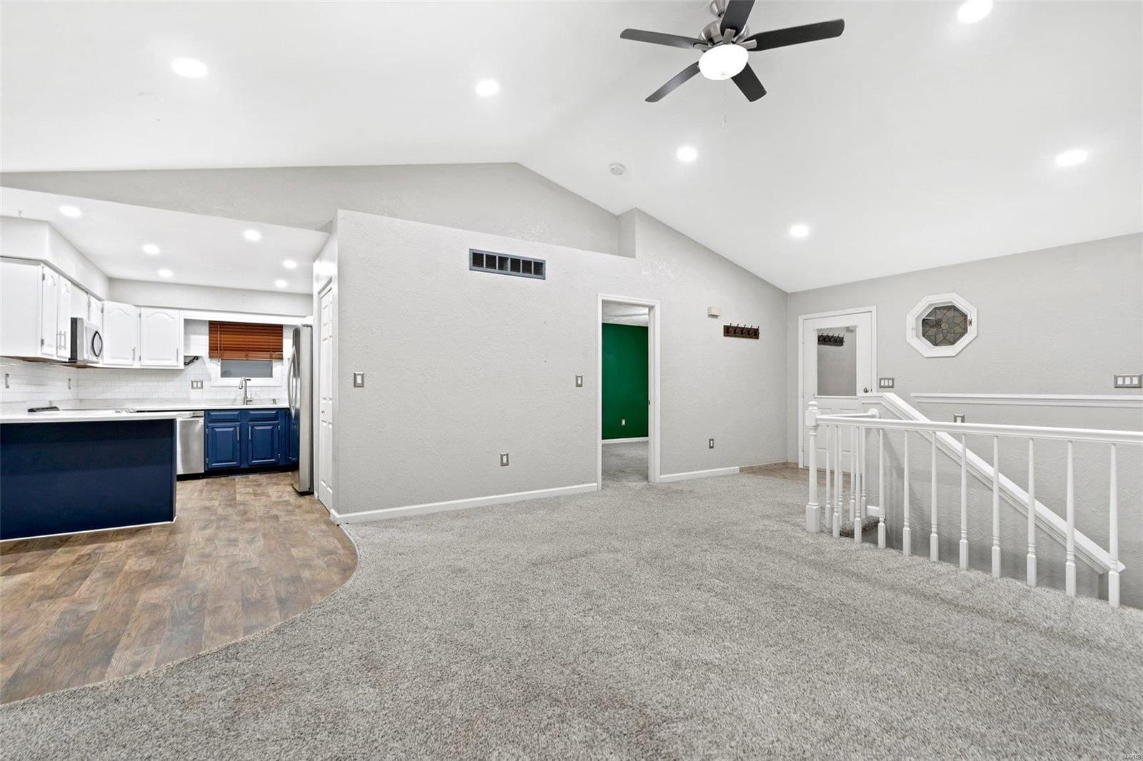 1901 Applegate Lane Edwardsville, IL 62025 - Photo 3 of 33