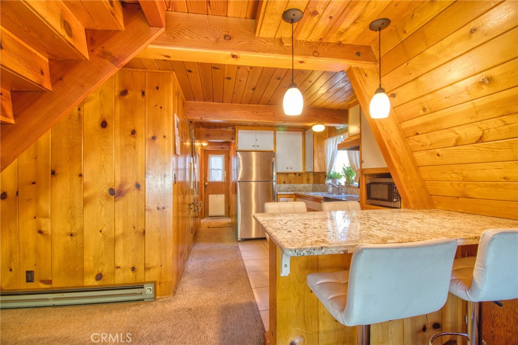 6253 Cardinal Road Wrightwood, CA 92397 - Photo 4 of 49