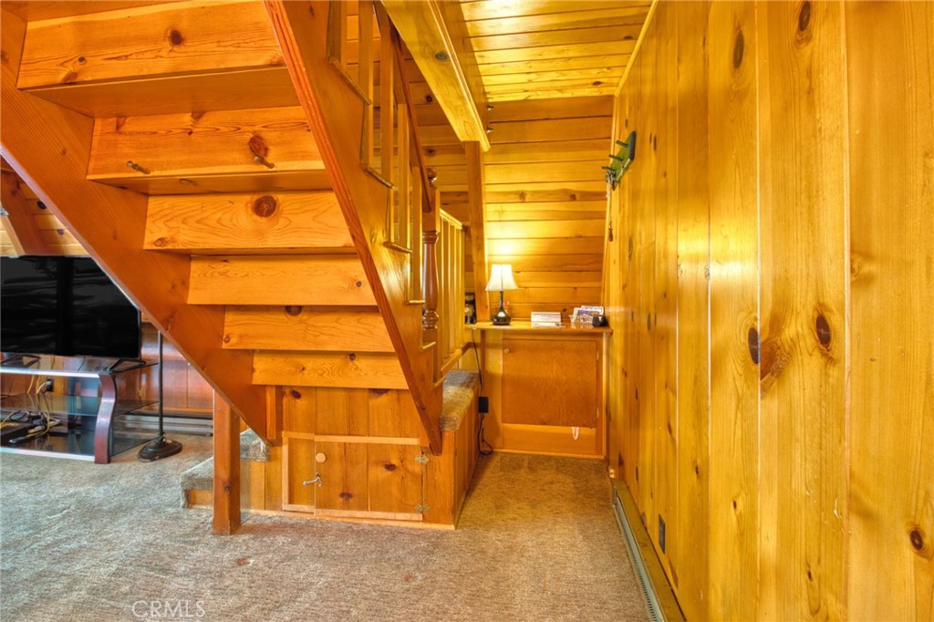 6253 Cardinal Road Wrightwood, CA 92397 - Photo 7 of 49