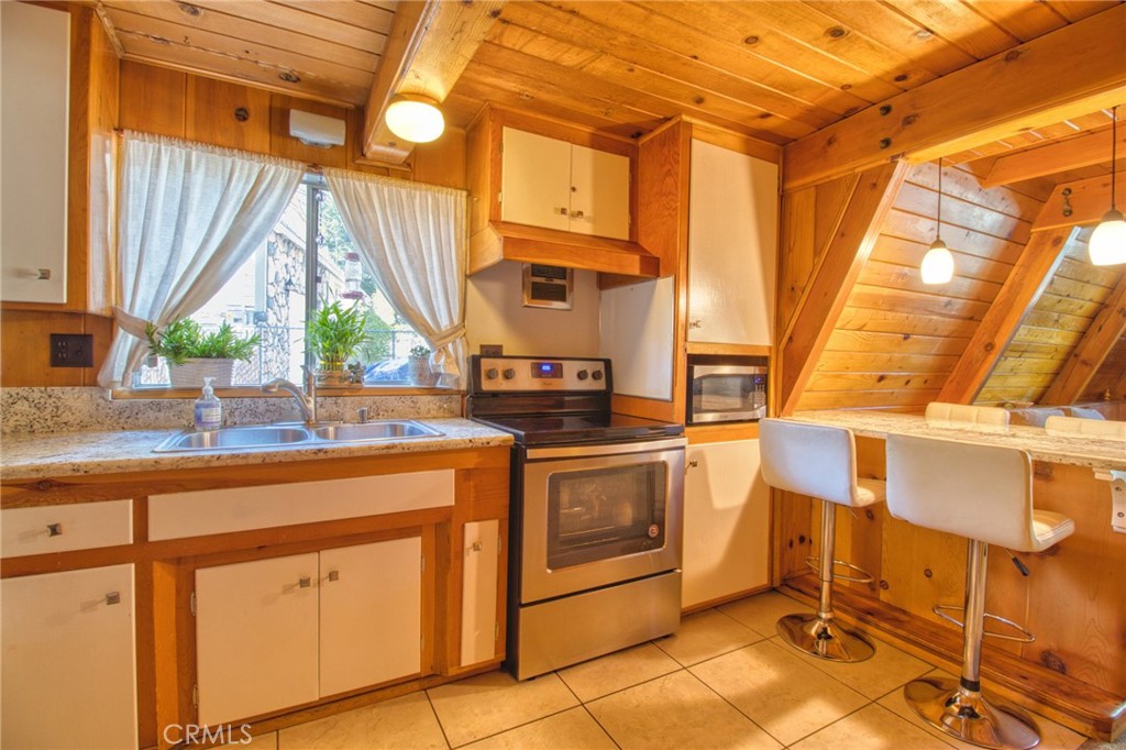 6253 Cardinal Road Wrightwood, CA 92397 - Photo 8 of 49