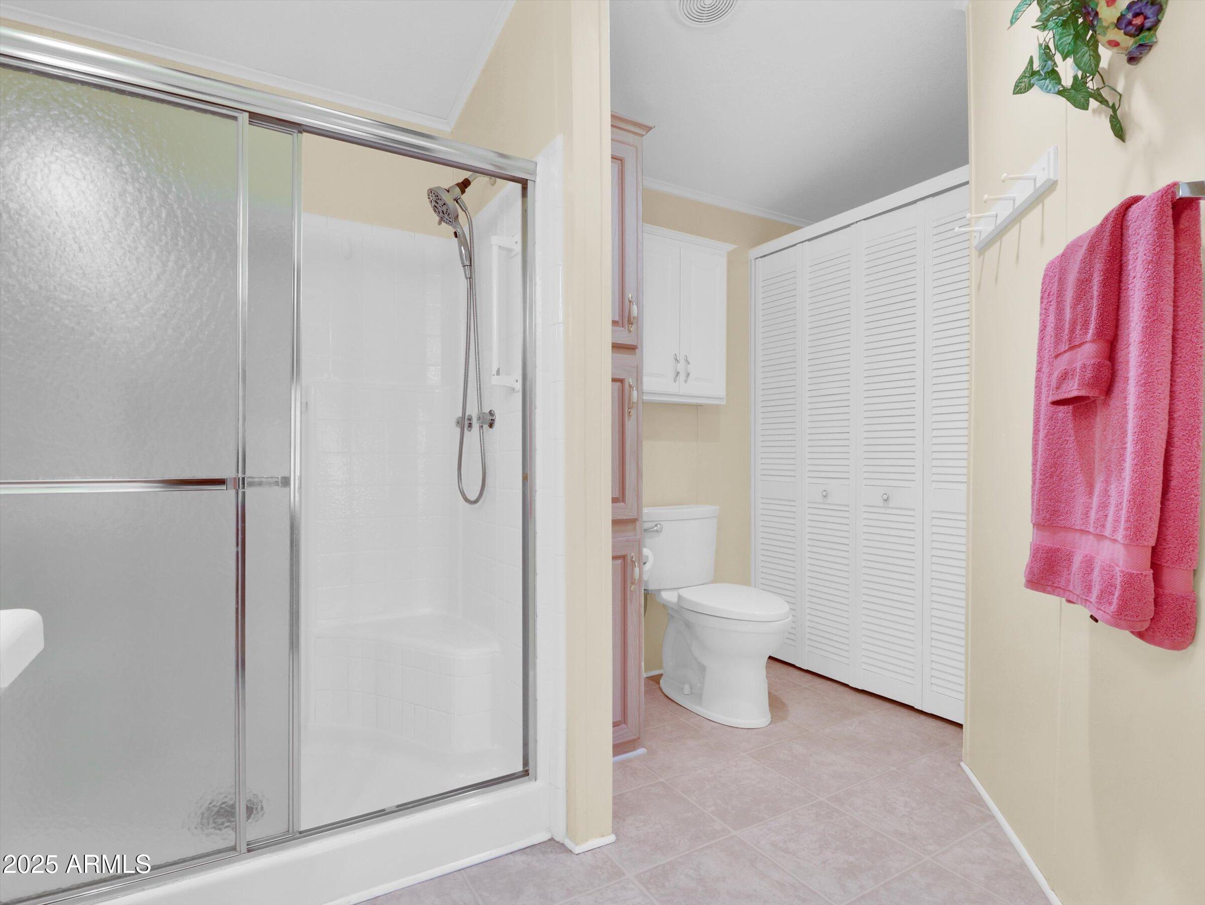 3901 East Pinnacle Peak Road, Unit 229 Phoenix, AZ 85050 - Photo 31 of 38 Bathroom