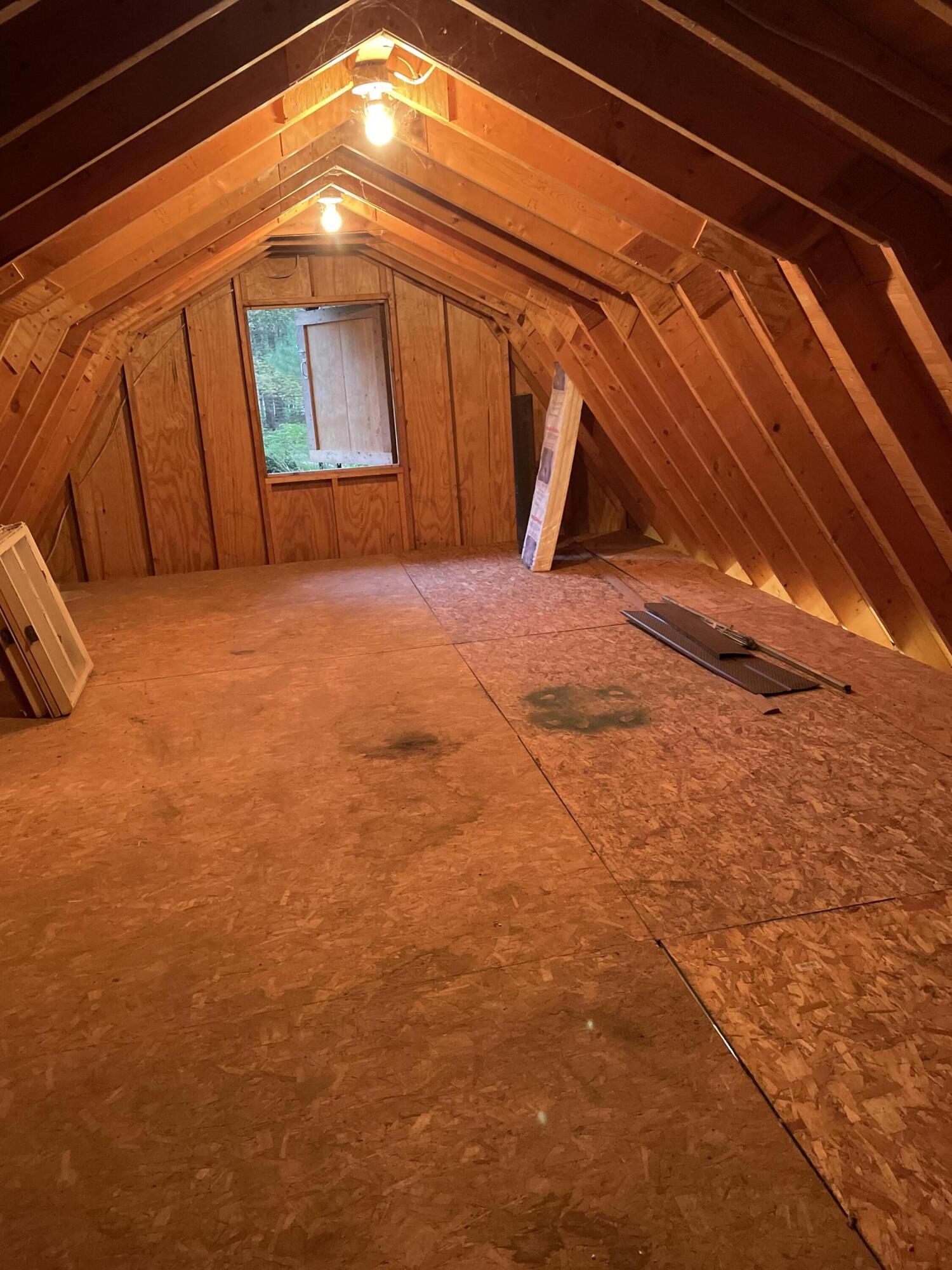 2518 Crystal Lake Road Whitehall, MI 49461 - Photo 42 of 46 barn loft