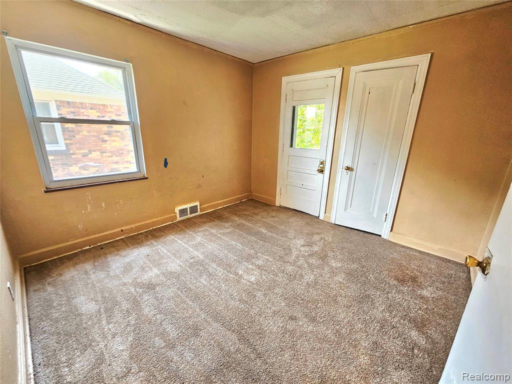 9585 Terry Street Detroit, MI 48227 - Photo 33 of 39
