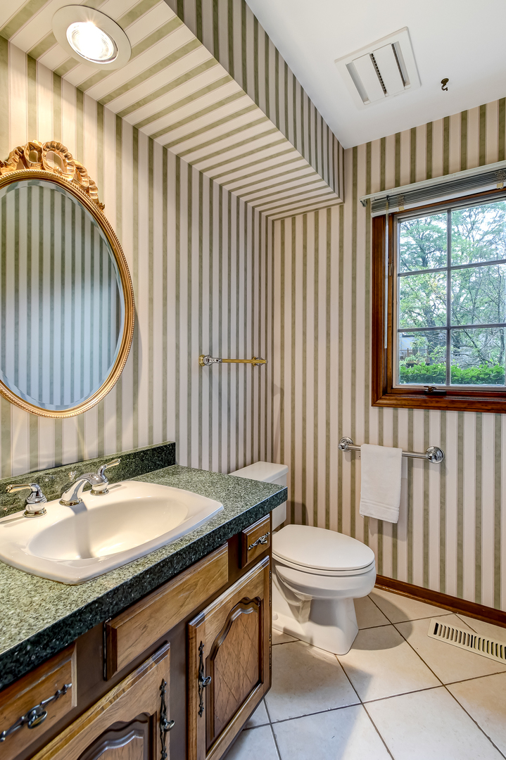 129 Carriage Way Drive Burr Ridge, IL 60527 - Photo 17 of 28