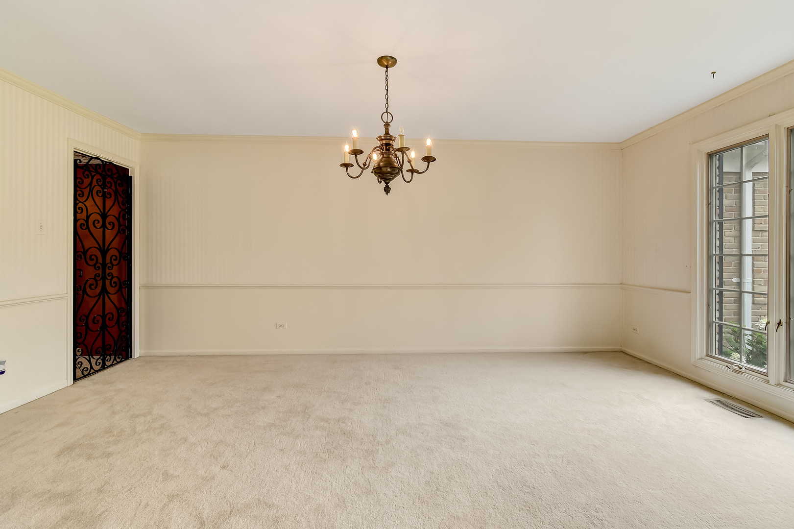 129 Carriage Way Drive Burr Ridge, IL 60527 - Photo 8 of 28