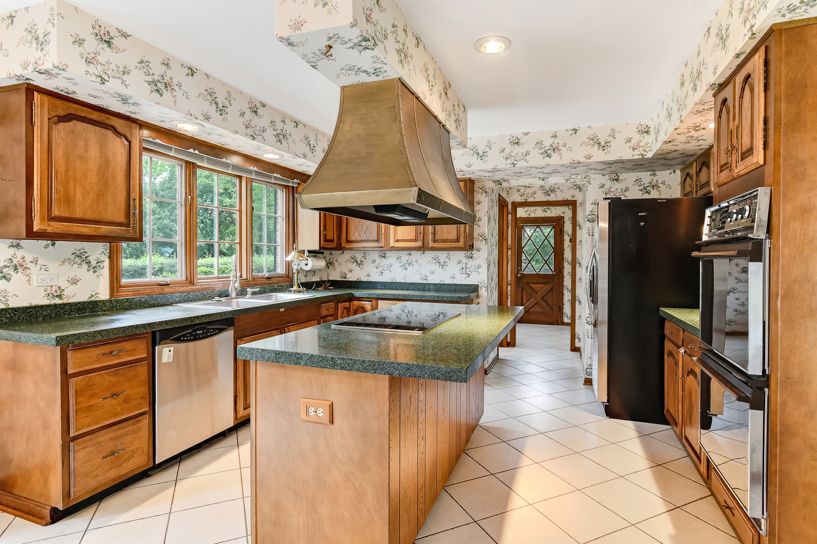 129 Carriage Way Drive Burr Ridge, IL 60527 - Photo 9 of 28