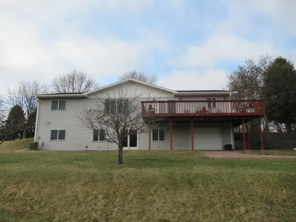 $525,000 | 1481 115th Street, Luverne, MN 56156