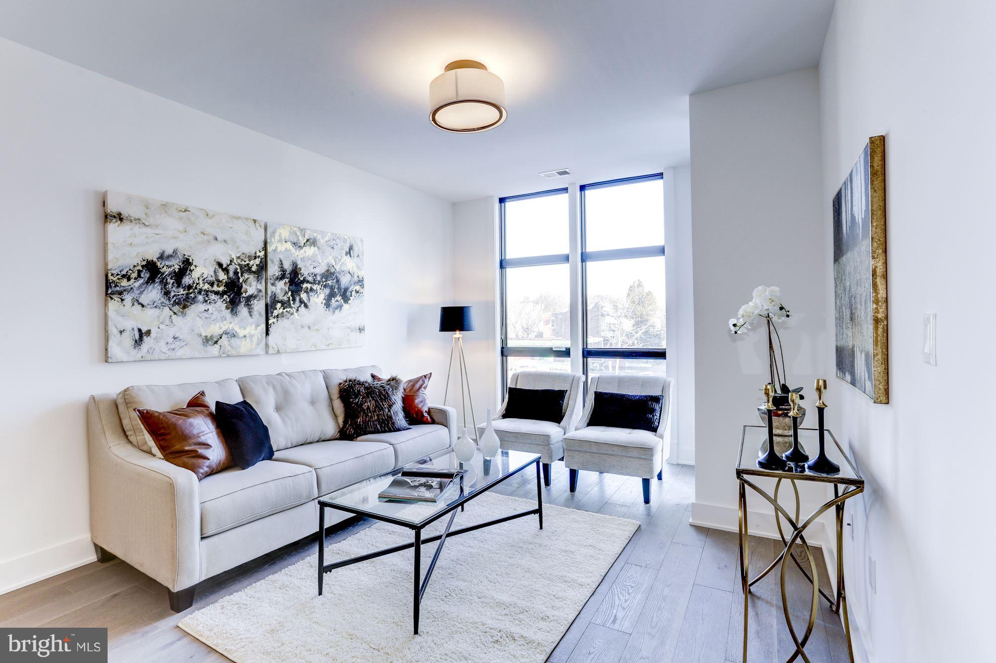 1402 H Street Northeast, Unit 202 Washington, DC 20002 - Photo 5 of 12 Living Room