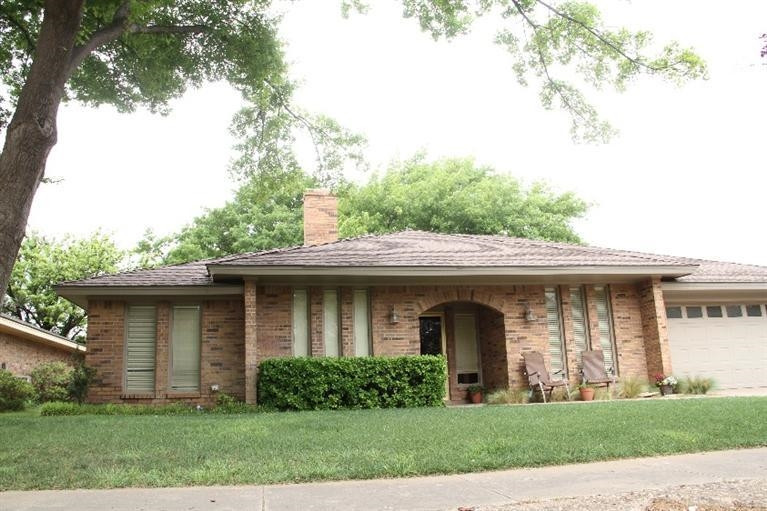 8008 Raleigh Avenue Lubbock, TX 79424 - Photo 2 of 10 Photo 2