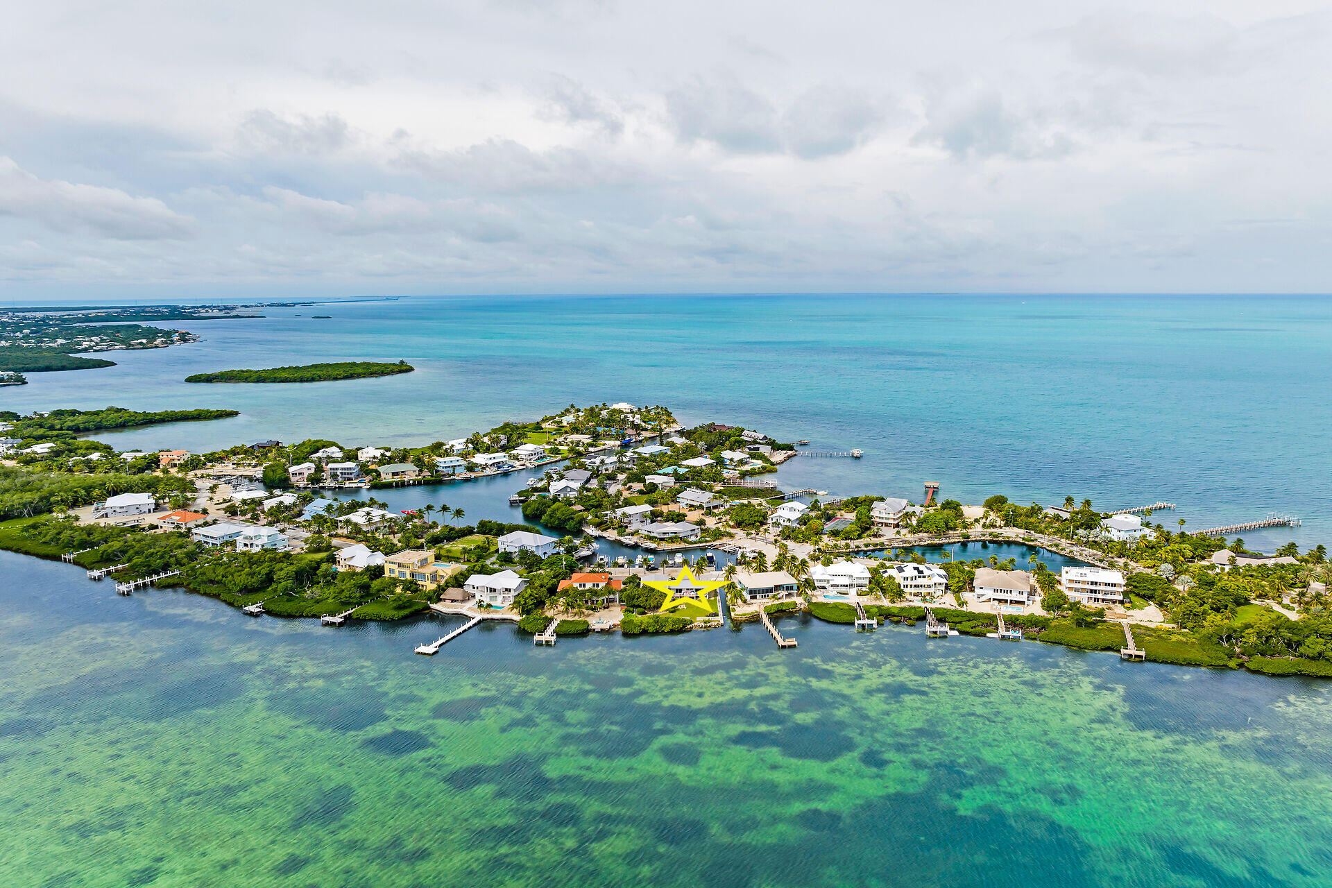 a view of a houses with outdoor space