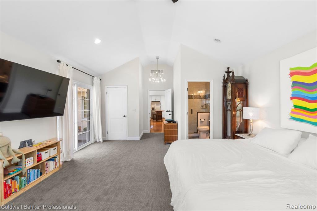 631 Washington Road Grosse Pointe, MI 48230 - Photo 18 of 32 Gallery Image 18