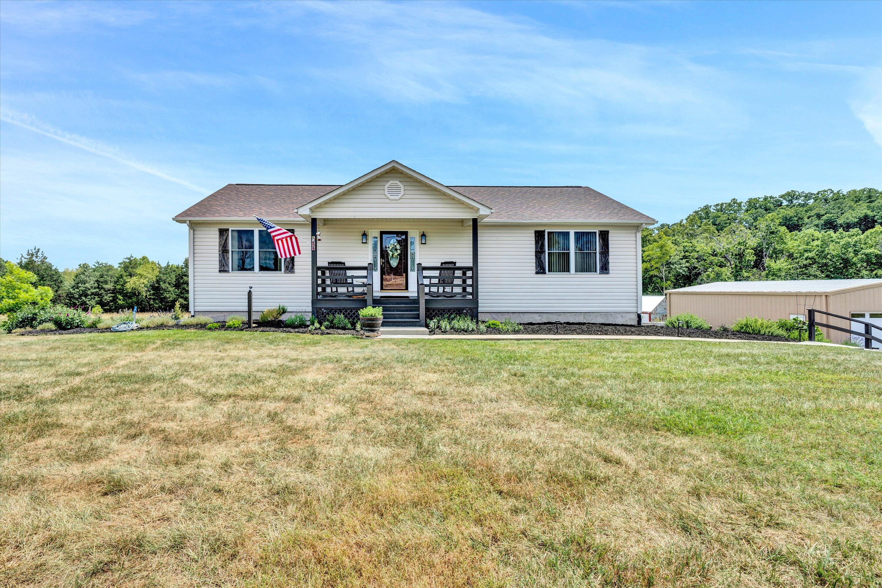 135 Borden Run Road Fincastle, VA 24090 - Photo 1 of 54 03-DSC00160