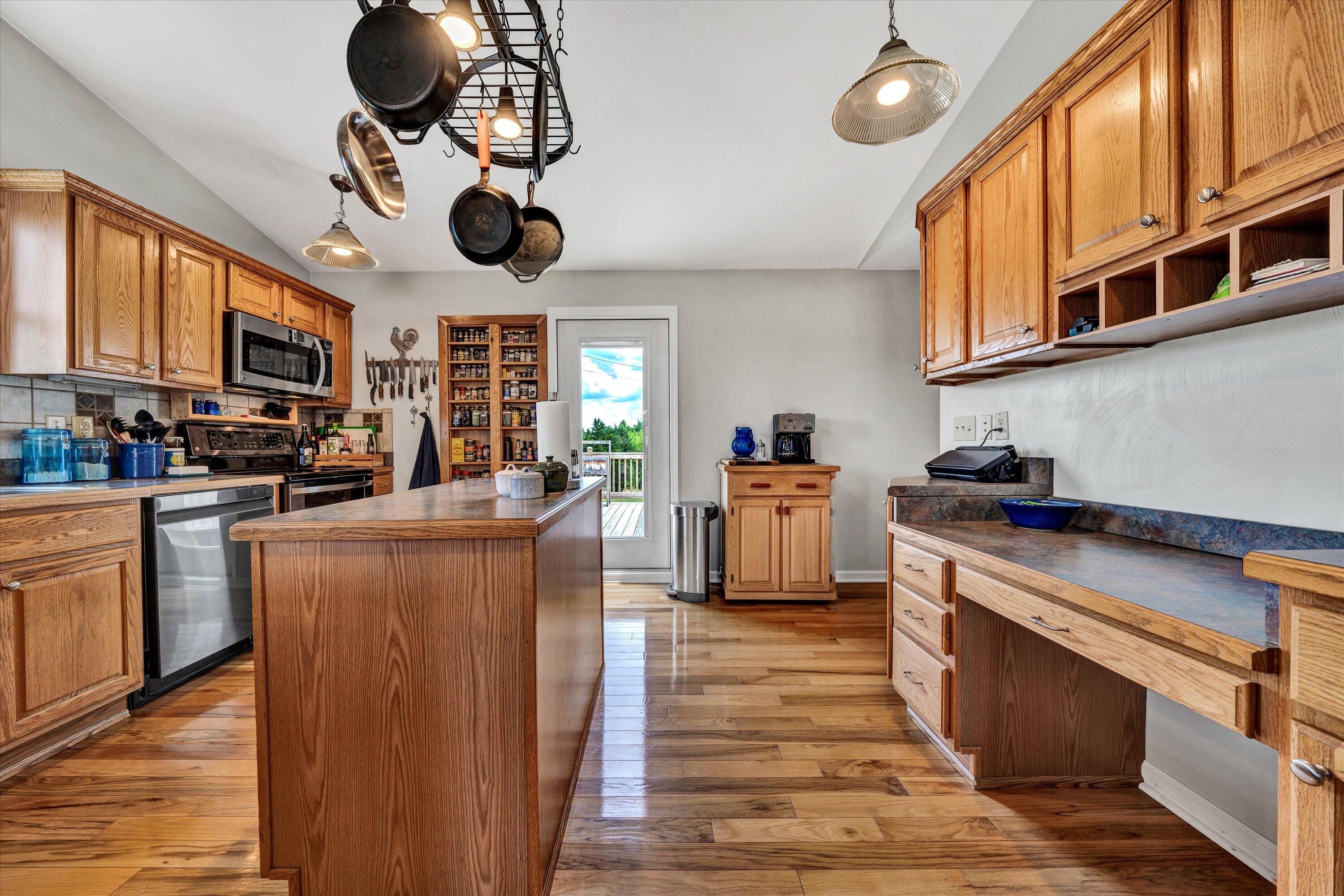 135 Borden Run Road Fincastle, VA 24090 - Photo 12 of 54 12-DSC00070