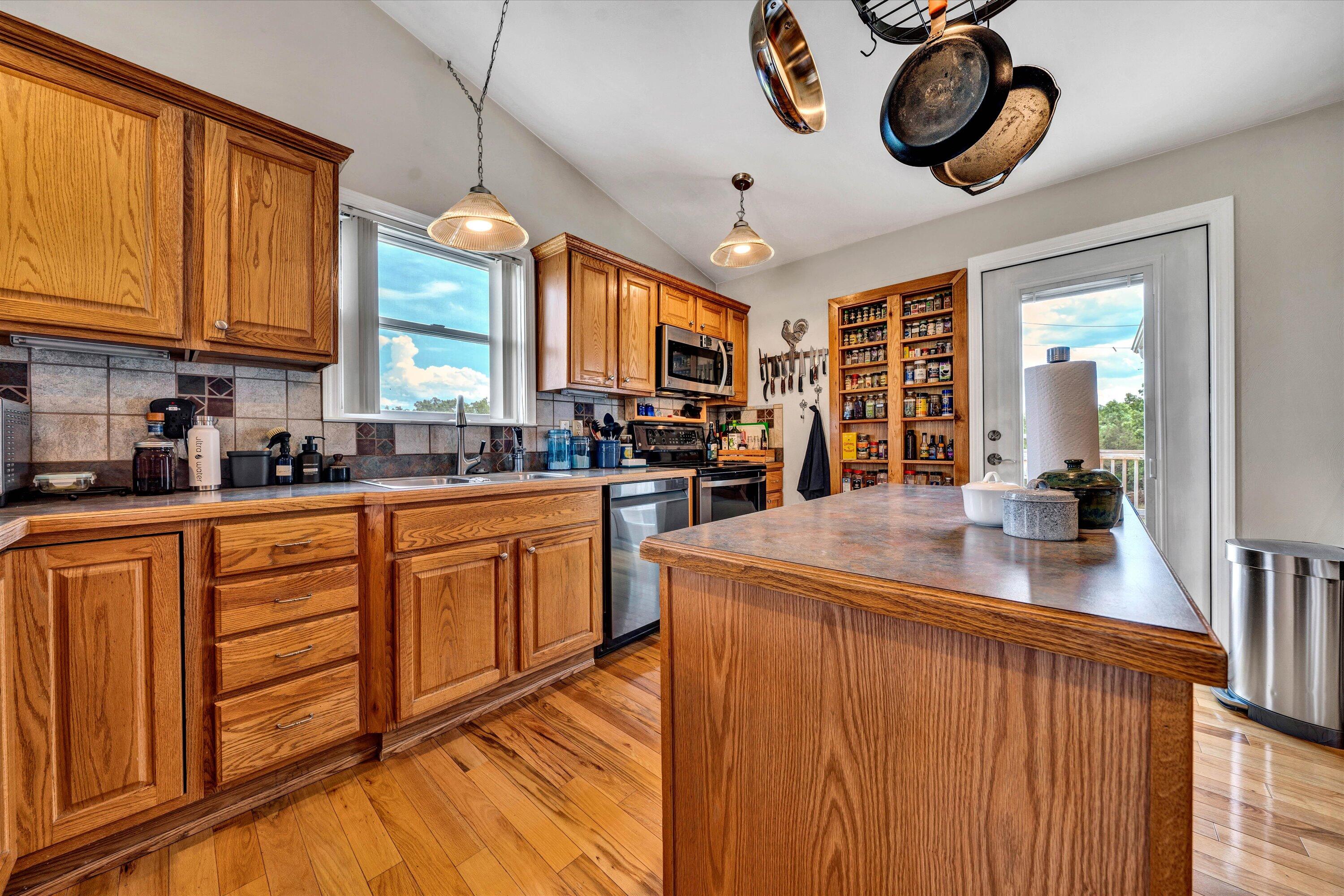 135 Borden Run Road Fincastle, VA 24090 - Photo 13 of 54 13-DSC00073