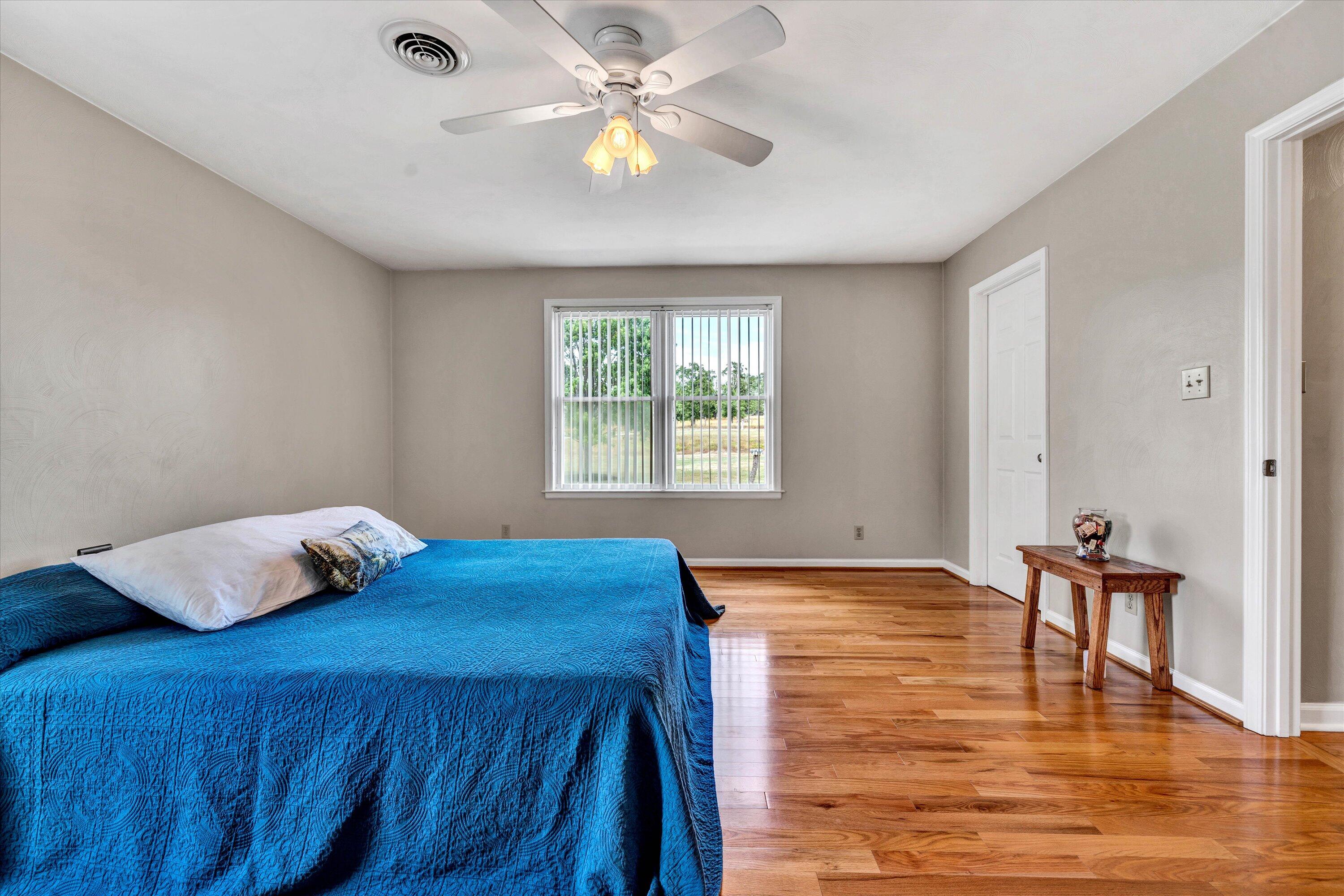 135 Borden Run Road Fincastle, VA 24090 - Photo 27 of 54 27-DSC00118