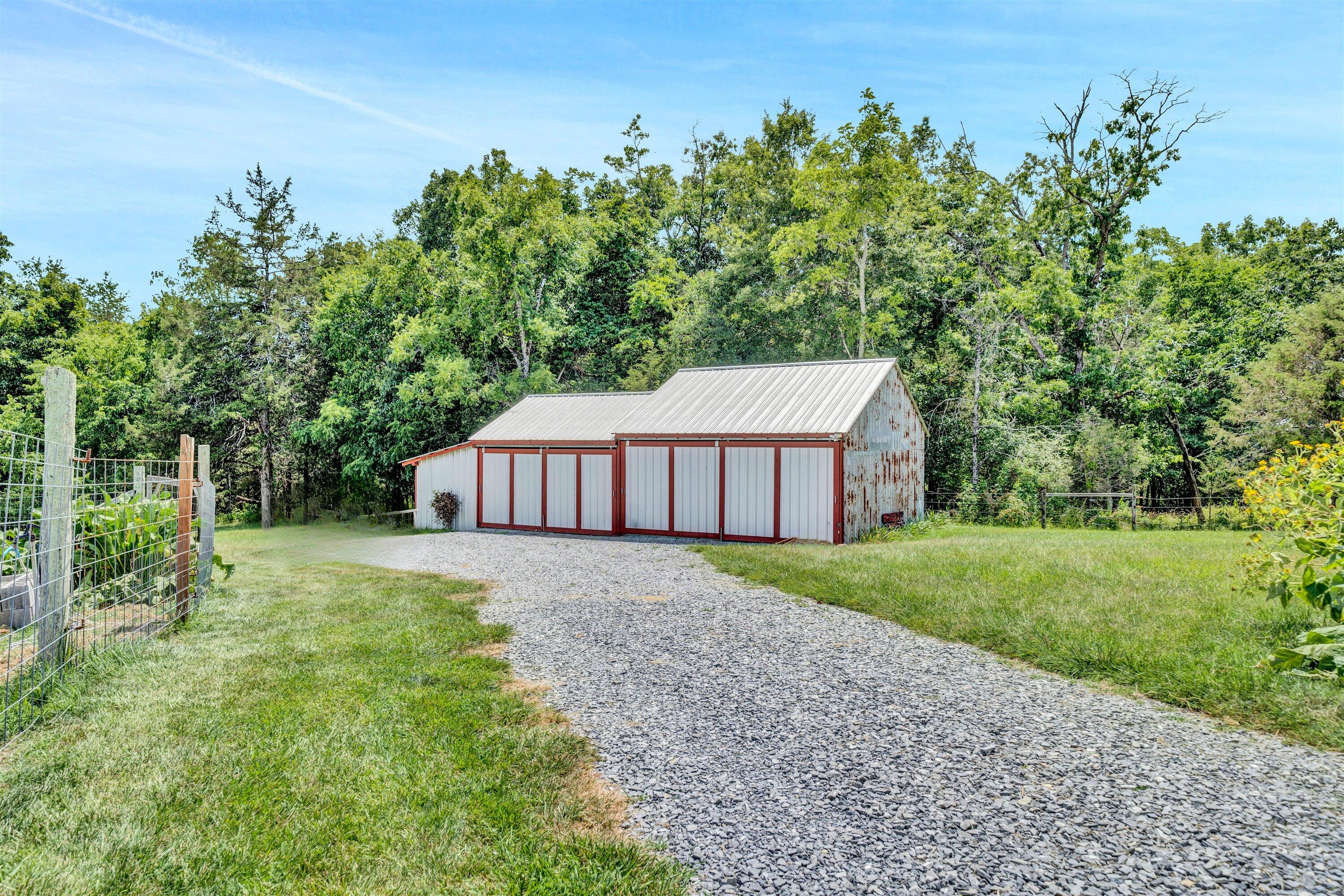 135 Borden Run Road Fincastle, VA 24090 - Photo 49 of 54 49-fce5bffd-844b-4c72-8224-4cb9bdf0f489