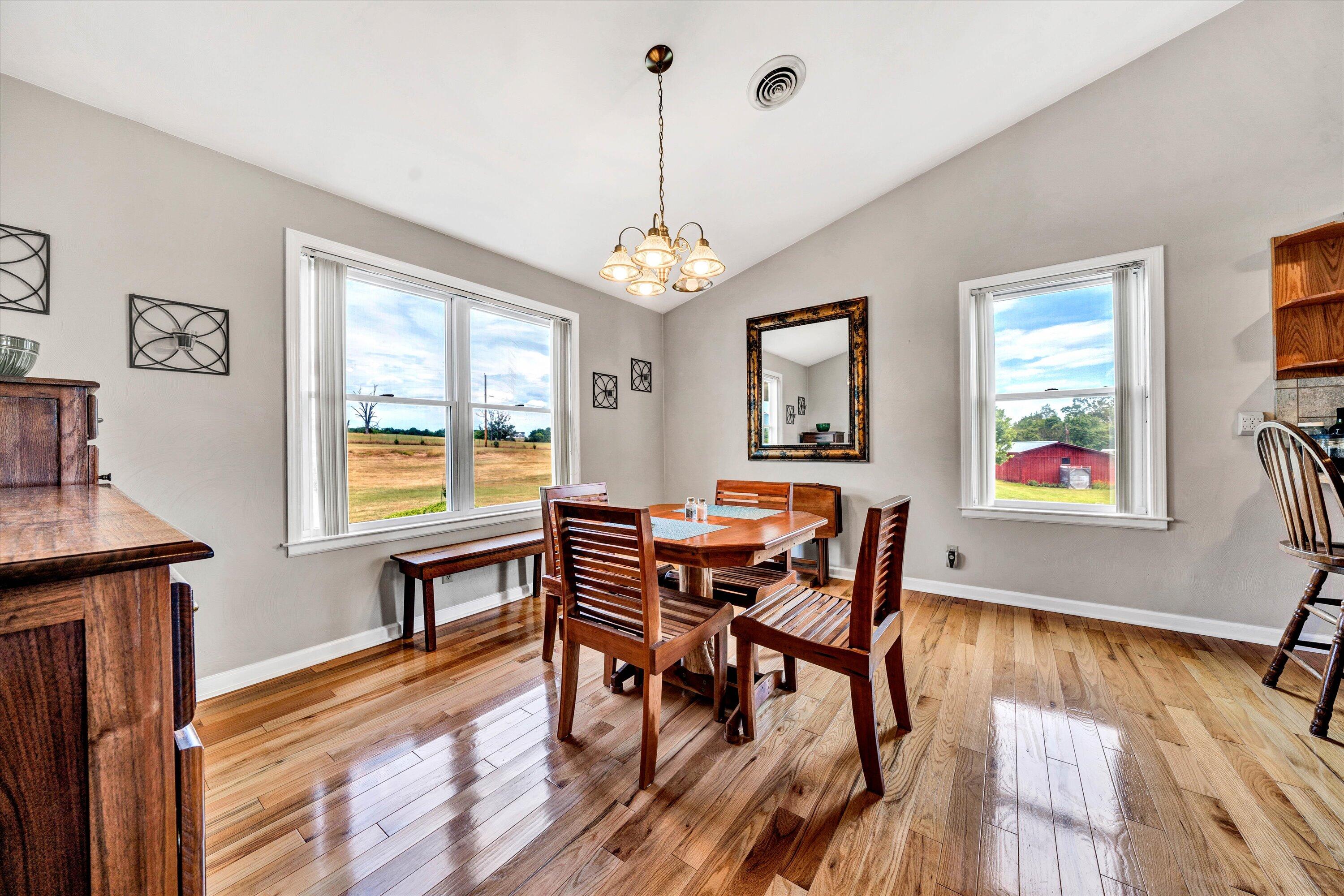 135 Borden Run Road Fincastle, VA 24090 - Photo 9 of 54 09-DSC00061