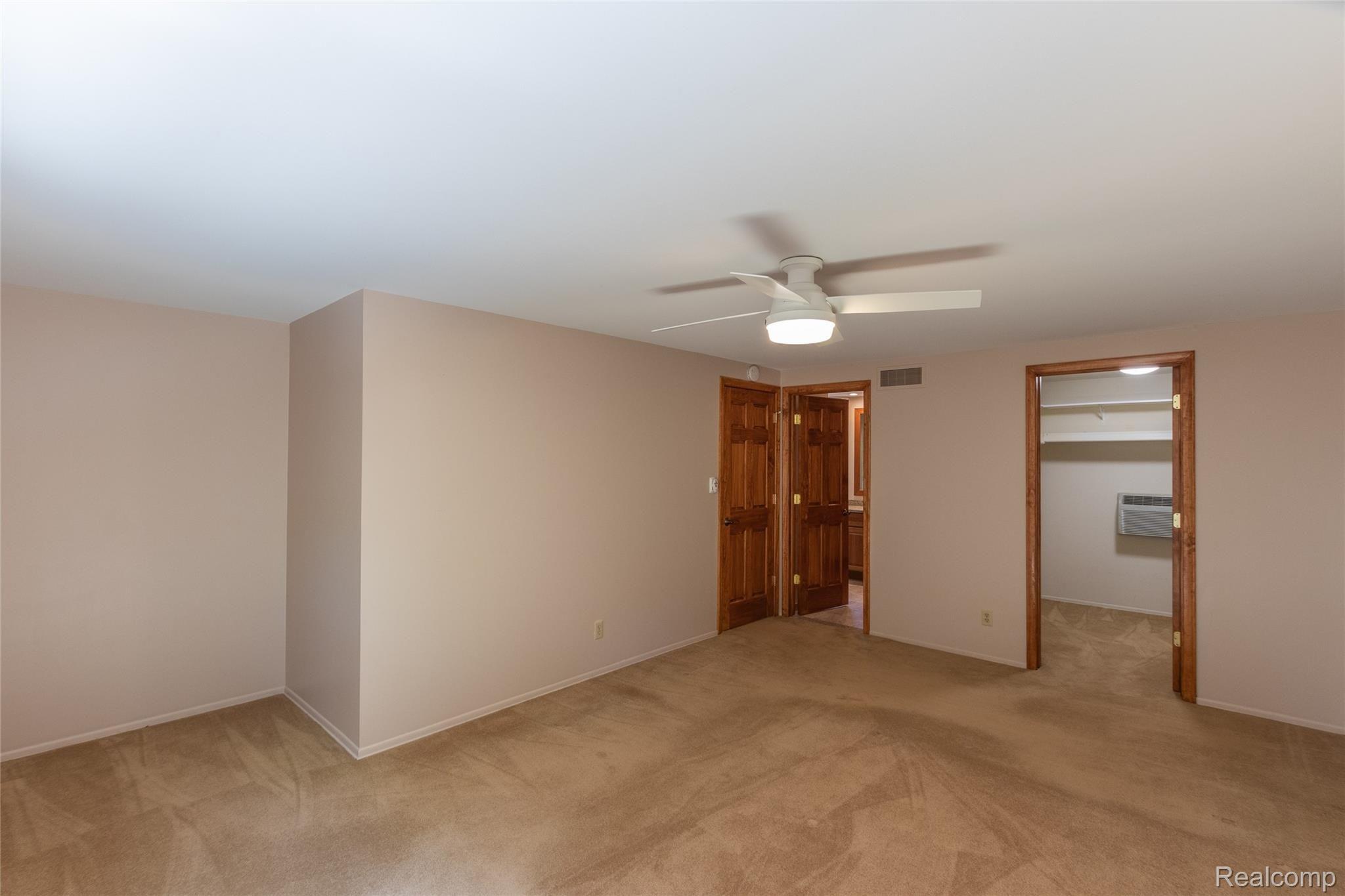 13107 White Lake Road Fenton, MI 48430 - Photo 37 of 60 20200702_13107 White Lake rd_054.jpg