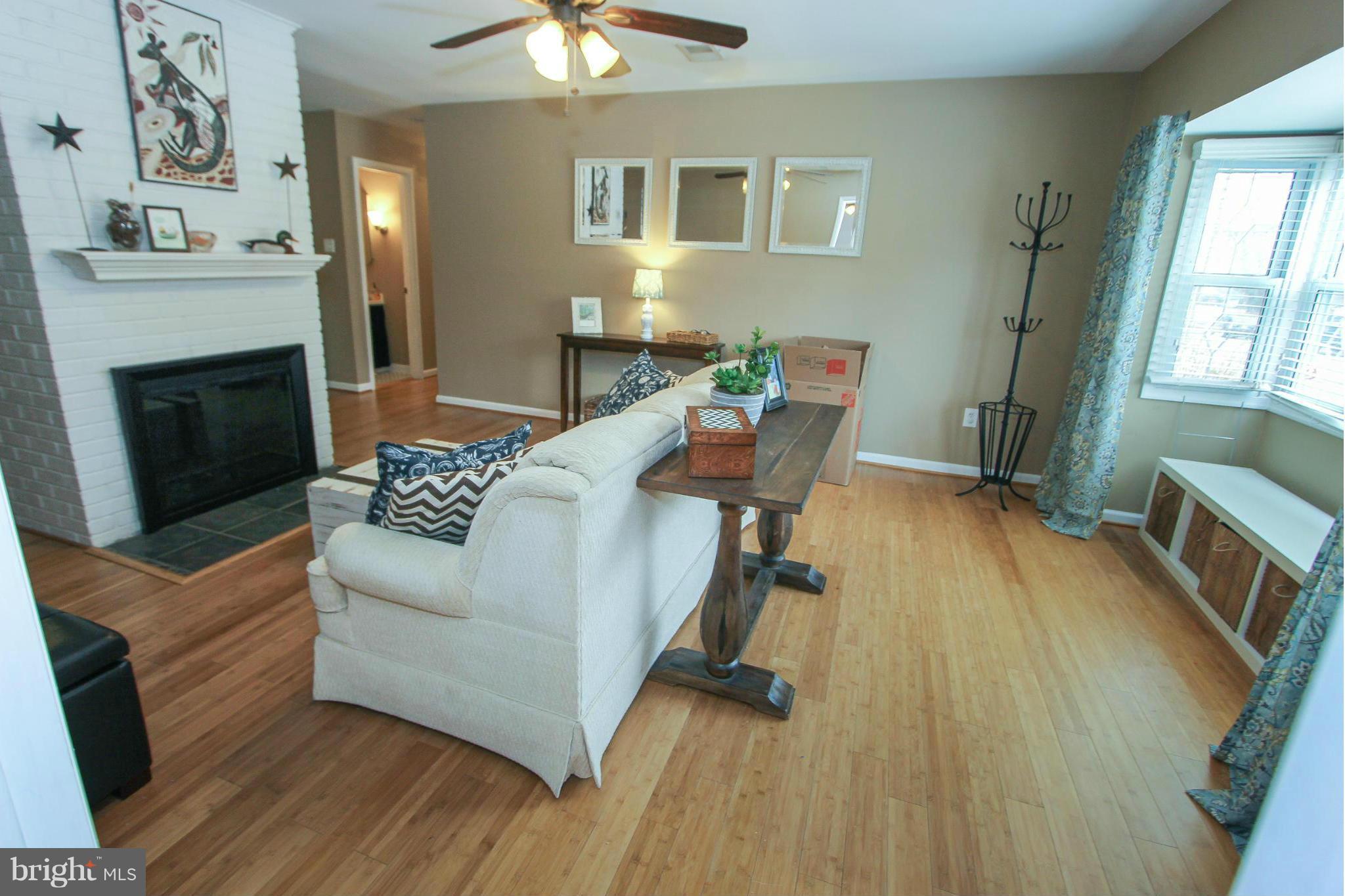 7408 Axton Street Springfield, VA 22151 - Photo 4 of 30 Living Room
