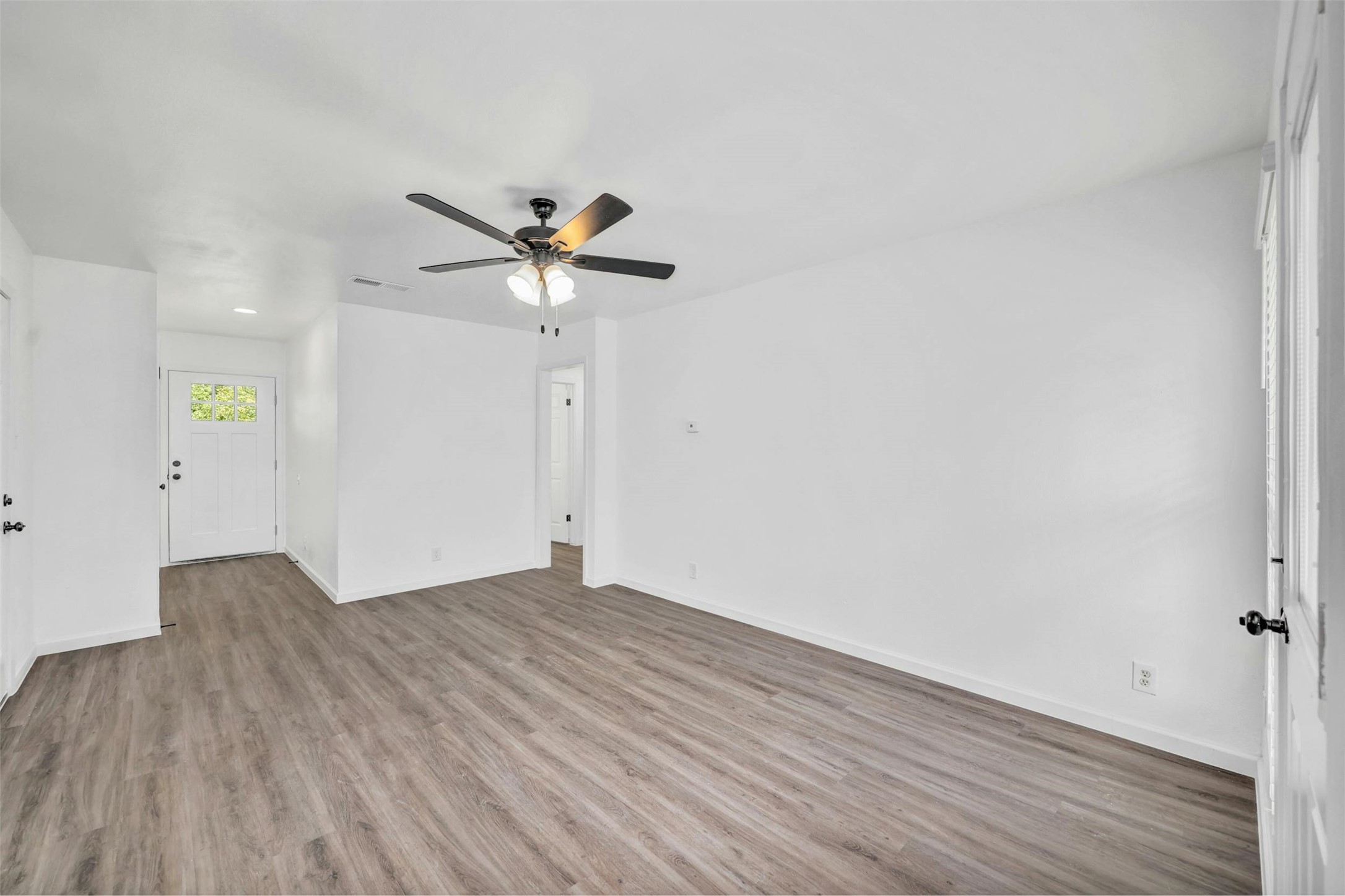 6506 King George Drive Austin, TX 78745 - Photo 6 of 21