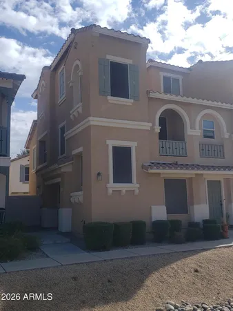 $1,995 | 426 North Oak Street, Gilbert, AZ 85233