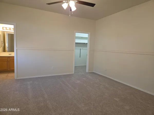 $1,995 | 426 North Oak Street, Gilbert, AZ 85233