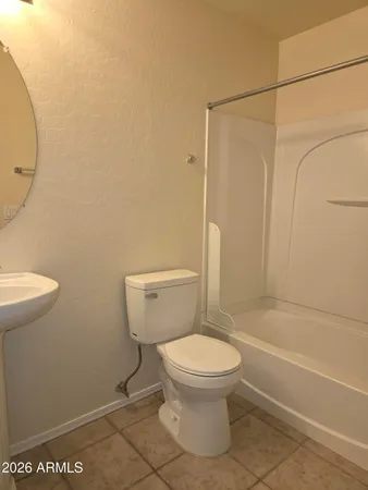 $1,995 | 426 North Oak Street, Gilbert, AZ 85233