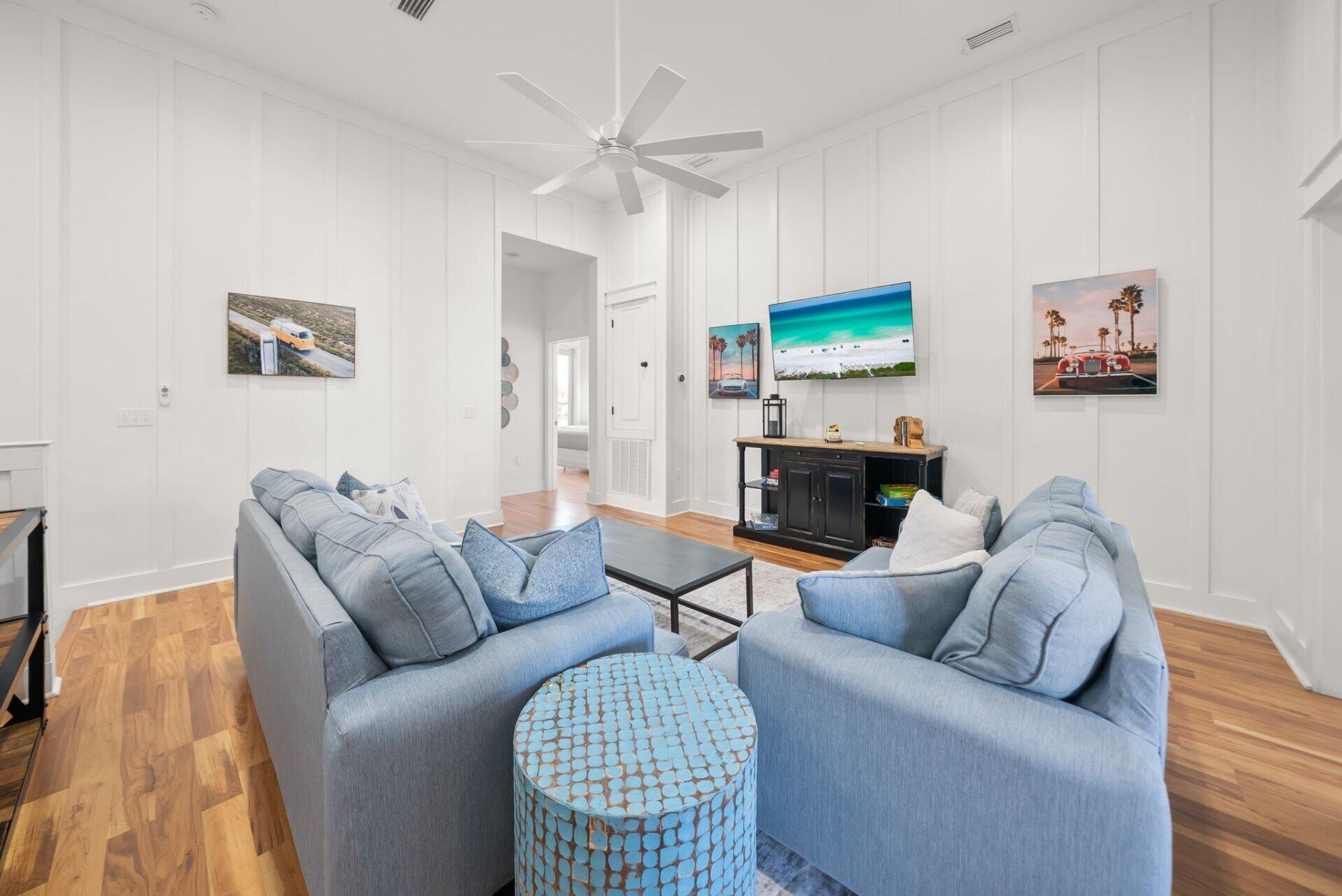 85 Cobia Street Destin, FL 32541 - Photo 48 of 59 50-upstairs-lounge-destin-beach-house