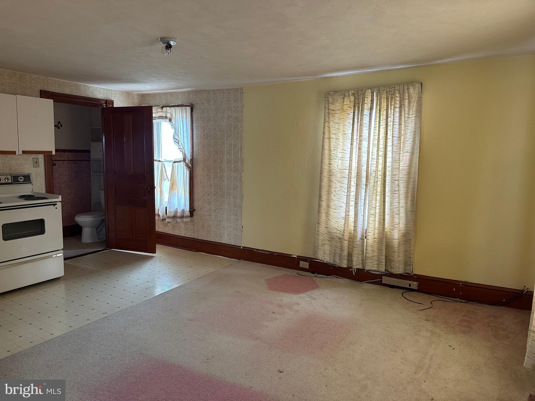 4847 Homeville Road Cochranville, PA 19330 - Photo 20 of 36 an empty room with windows