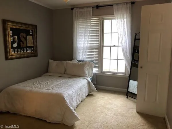 $2,300 | 6300 High View Road, Greensboro, NC 27410