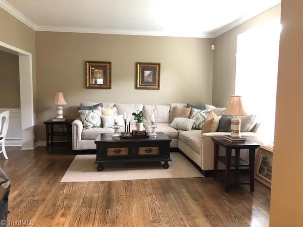 $2,300 | 6300 High View Road, Greensboro, NC 27410