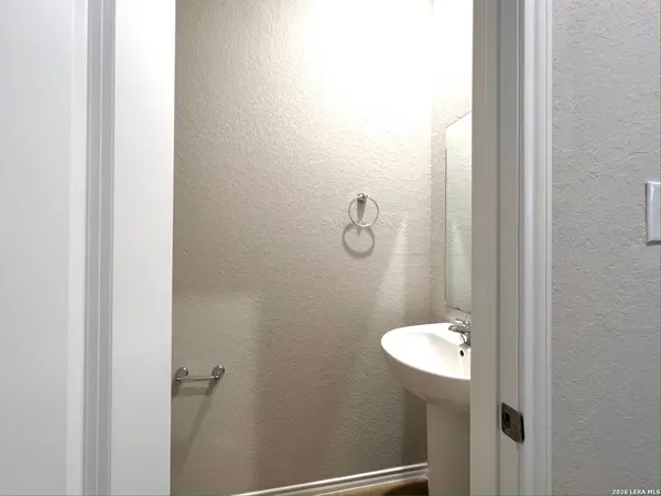 $1,450 | 7911 Dial Ike Drive, Unit 202, San Antonio, TX 78218