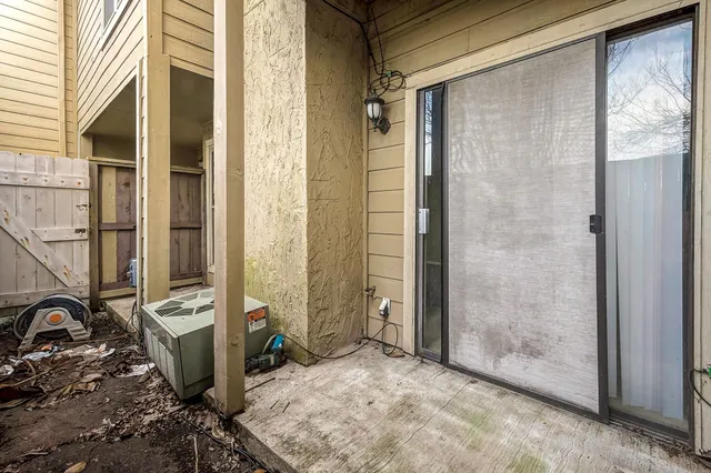 $95,000 | 9327 Pagewood Lane, Houston, TX 77063