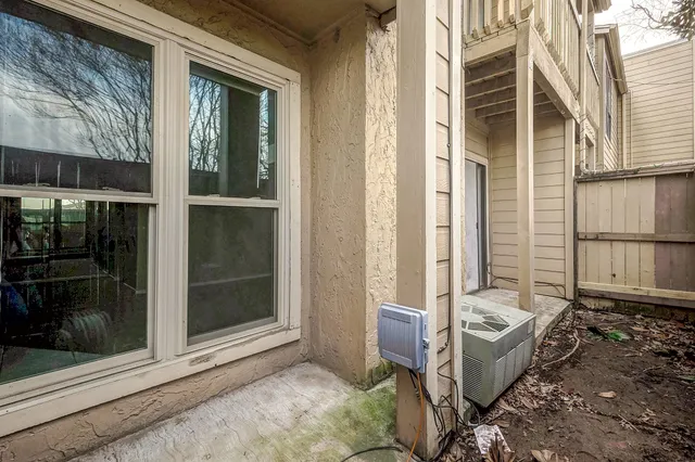 $95,000 | 9327 Pagewood Lane, Houston, TX 77063