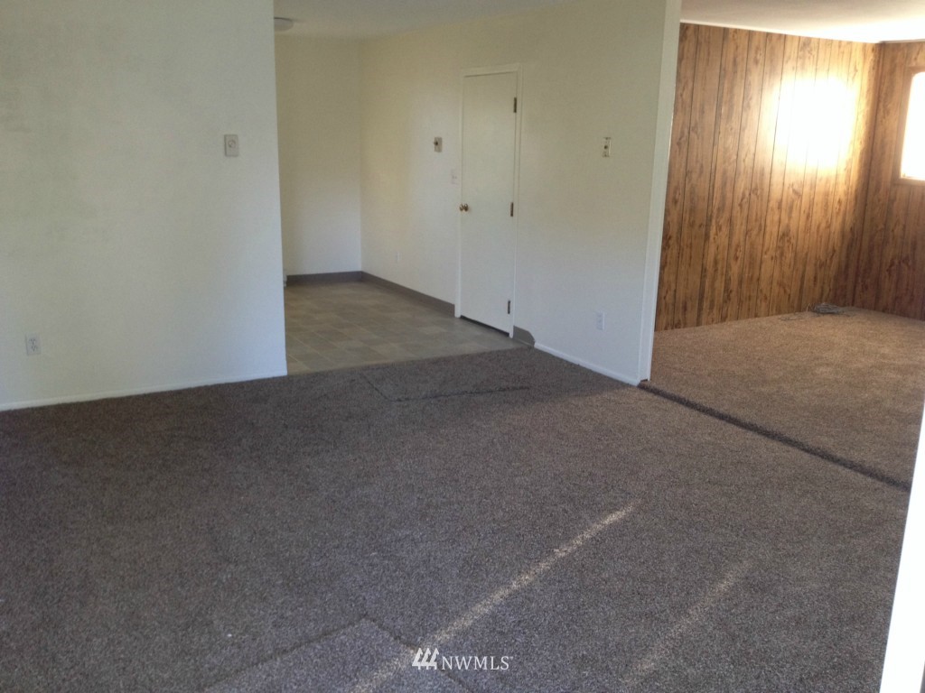 101 Montvue Street Riverside, WA 98849 - Photo 7 of 16