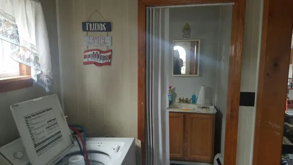 $139,900 | 22 Pine Street, East Millinocket, ME 04430